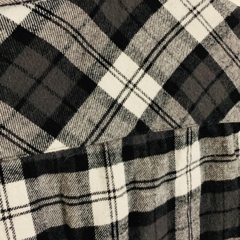 Flannel - Picture 3 of 4